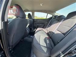 نيسان ألتيما